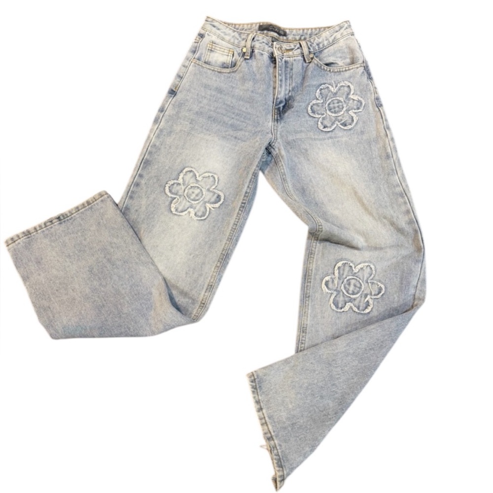 Cabi 1850 Embroidered Daisy Light Wash Straight Jeans Size 3